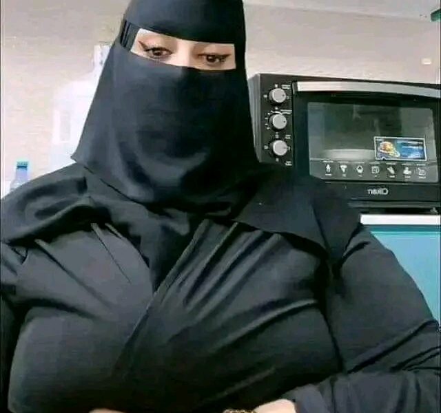 مليونيرة سعودية الأصل ترغب بالزواج تقول مال و جمال وثروتها كبيره لمن يرغب بالزواج